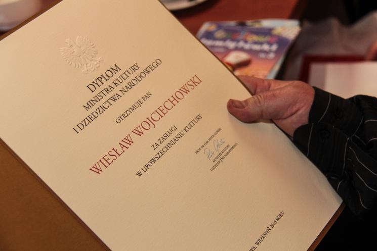 (szerokość: 745 / wysokość: 497)
